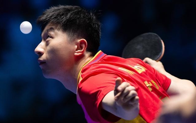 日本队逆转英格兰队,马龙刷新纪录 日本队逆转英格兰队,马龙刷新纪录