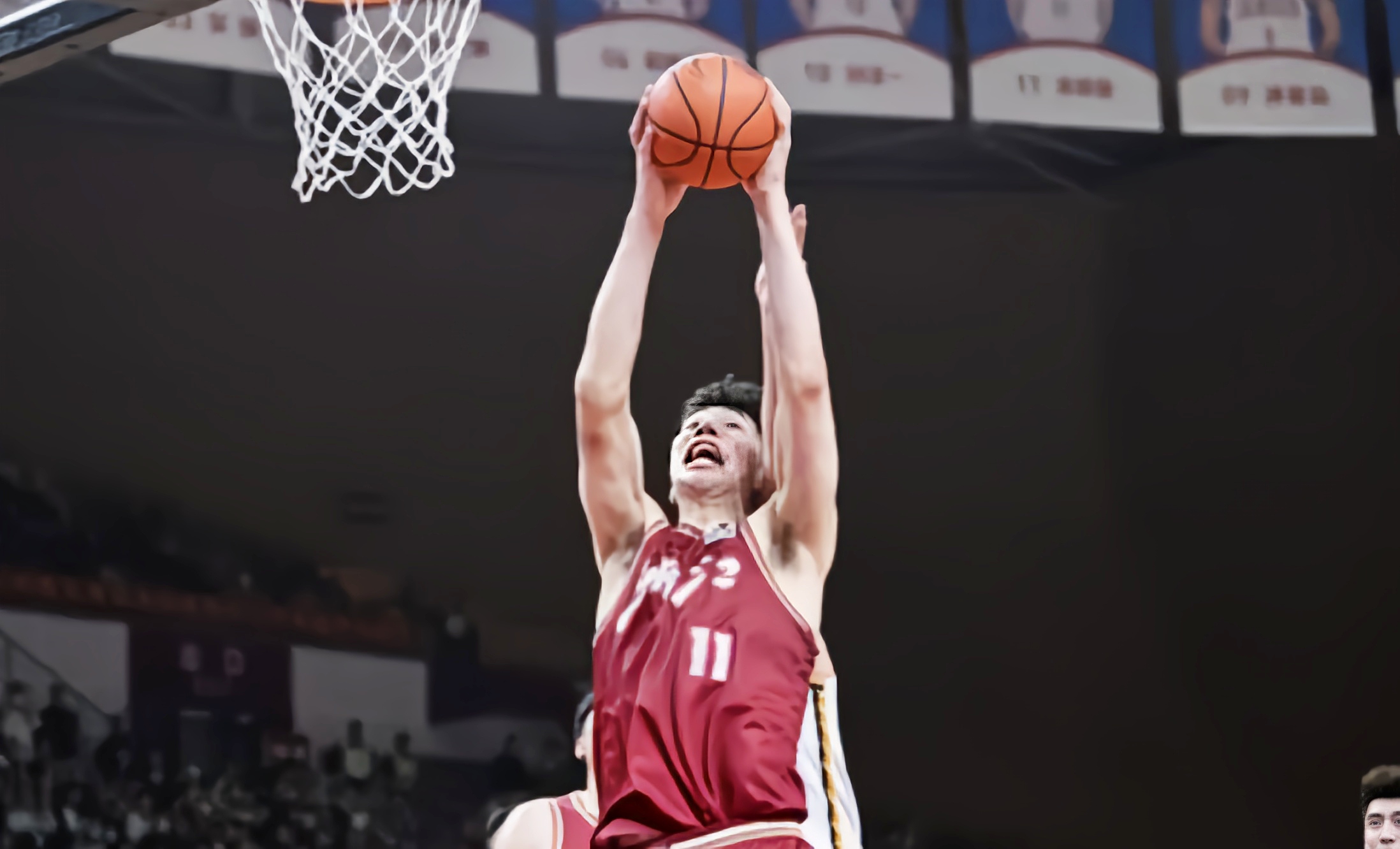 热火横扫四川队，王哲林状态火热