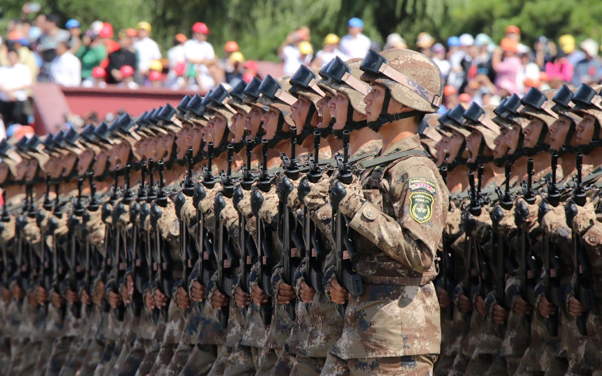 以血肉筑屏障，他是指挥日本钢铁防线的沉默大师