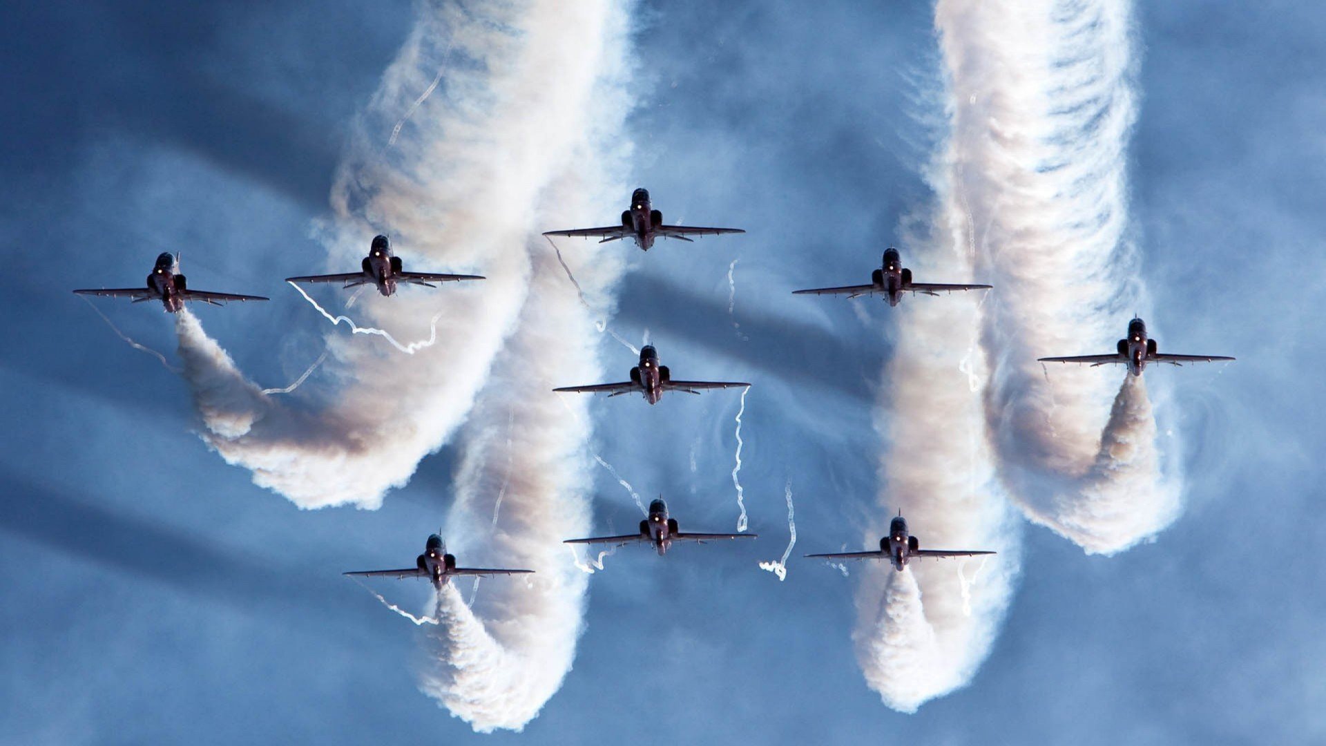 当火山与金矿的对决，加纳险胜冰岛背后的生死哲学