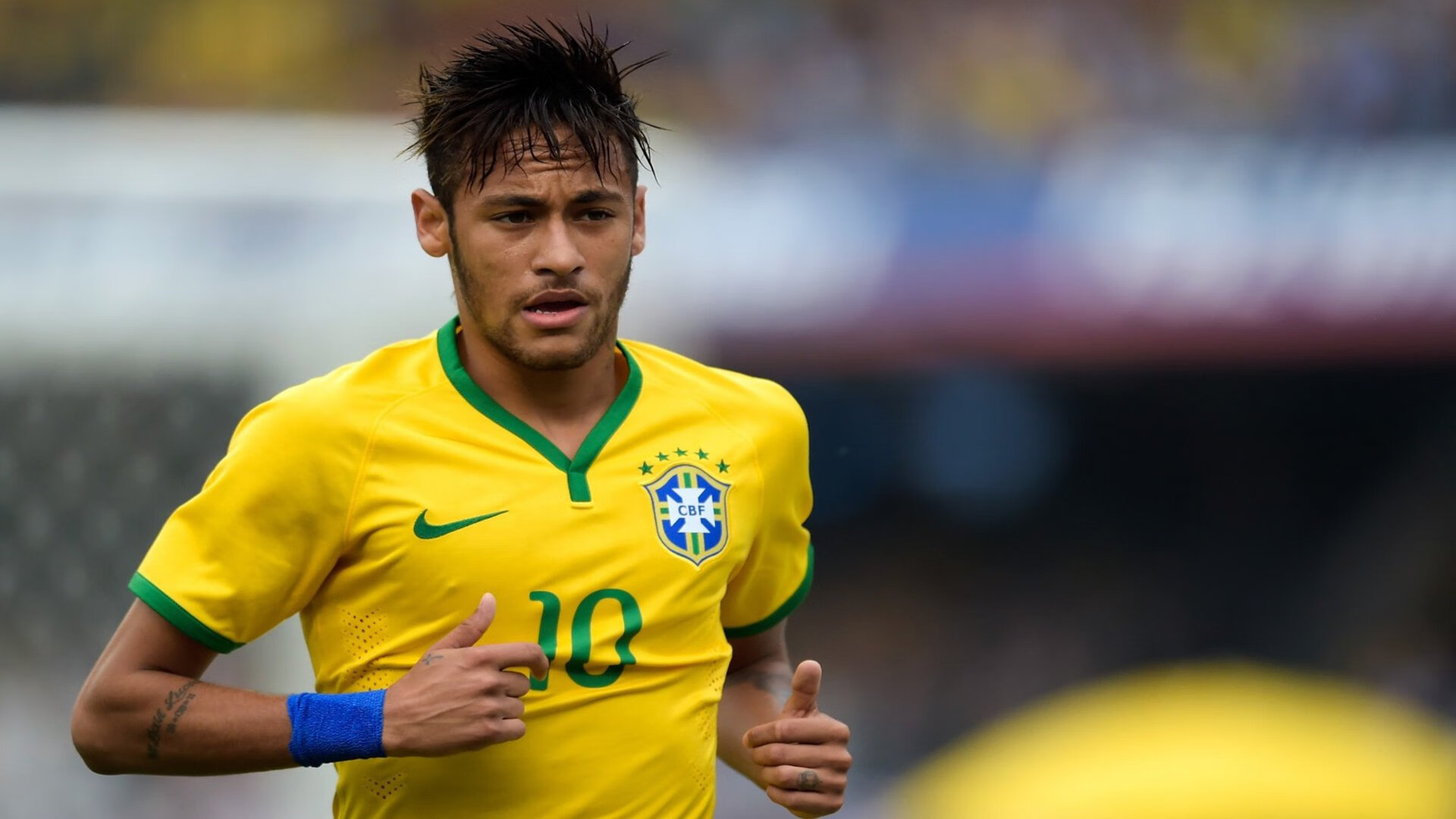 赛道轰鸣与沉默杀招，德罗赞的中投之夜与F1争冠的静动辩证法