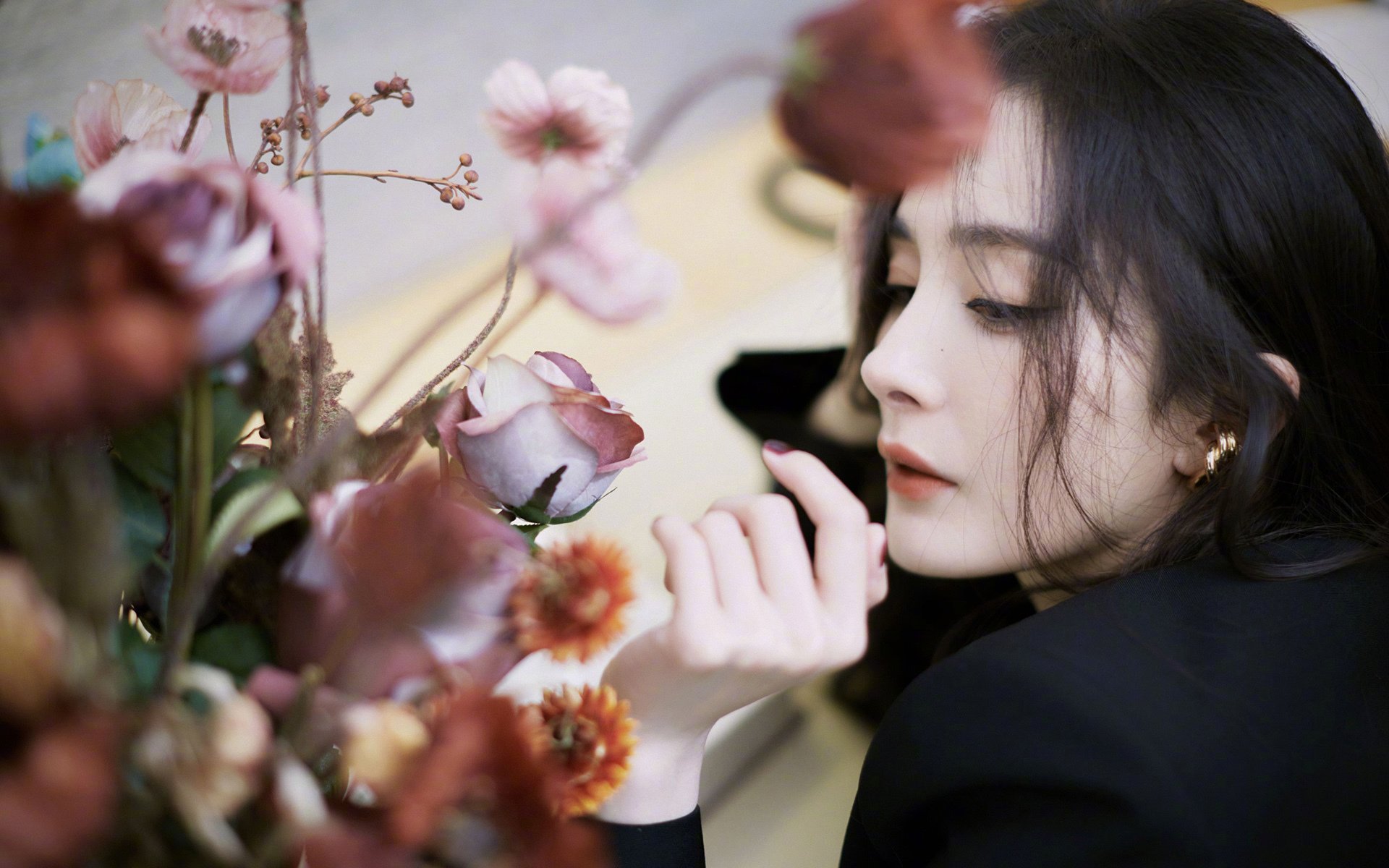 中亚铁骑颠覆南美传统!乌兹别克斯坦防守反击碾压乌拉圭,内马尔独木难支成悲情英雄